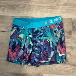 Nike Pro